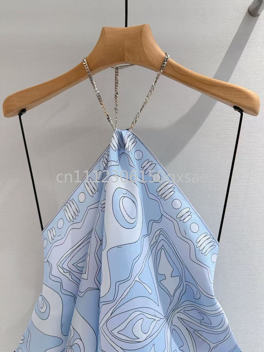 Hauts bleu clair sexy pour fem - Street Fashion Logo Design avis et prix